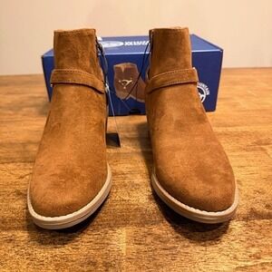 NIB White Mountain Women's Size 7.5 Chestnut  Ankle Boot Free Shipping